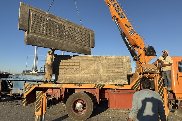 حمل و نصب دیوارهای پیش ساخته بتنی