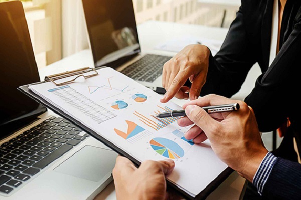 مشاوره اقتصادی و بازرگانی